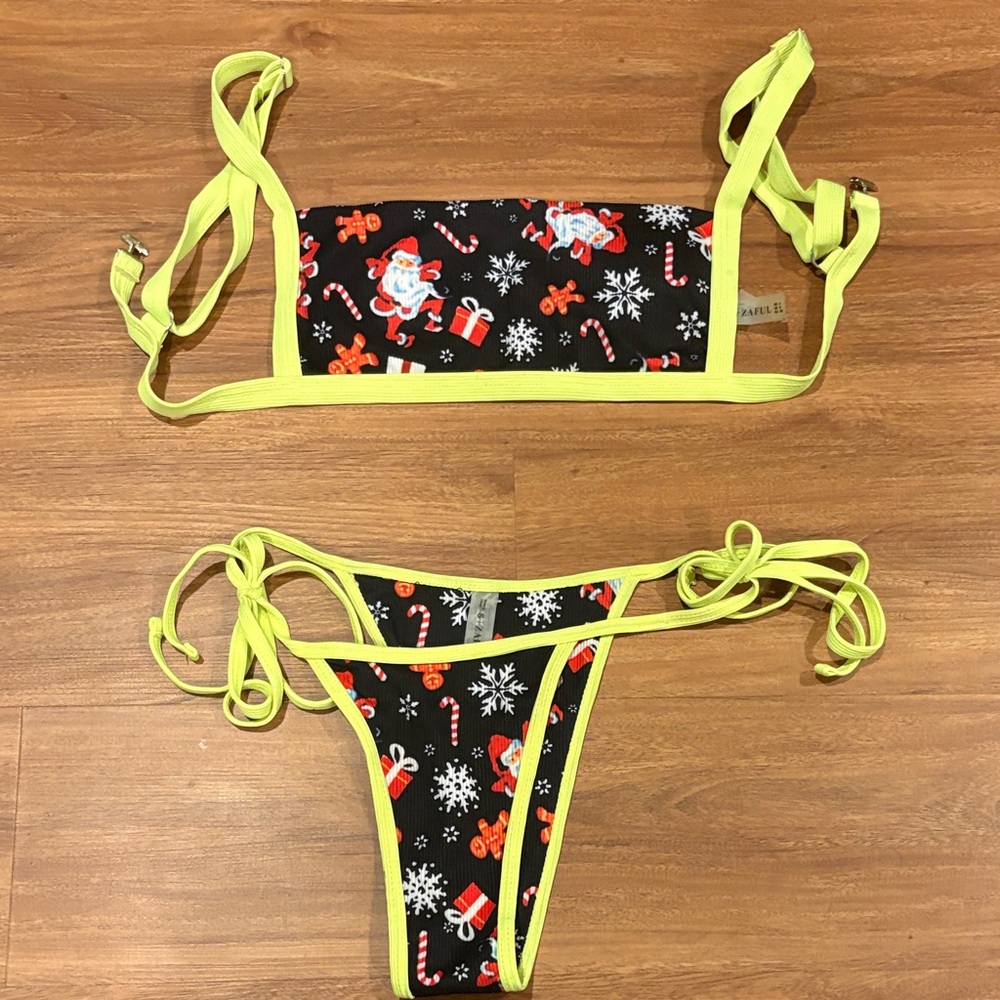 Zaful Black and Yellow Santa Print Bikini
